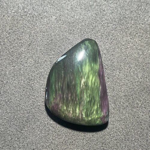 Pendentif Forme Libre en Obsidienne Huichol