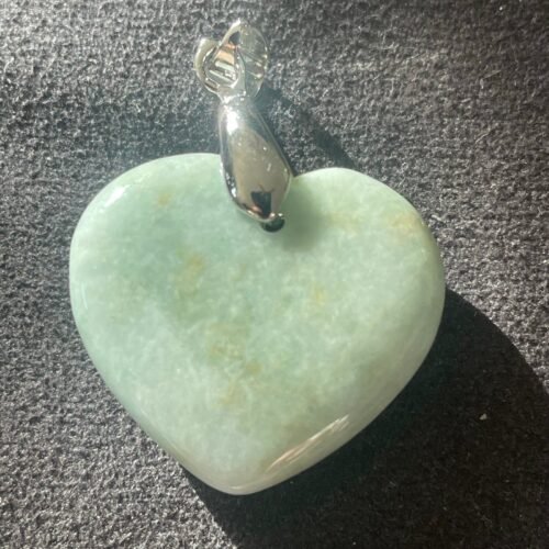 IMG_2729-scaled-1.jpeg Coeur en Jade vert