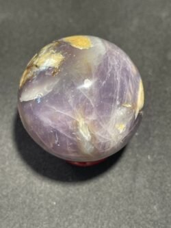 Sphère de Calcédoine Pourpre