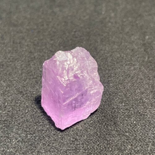 kunzite Brut