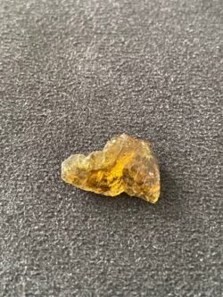 Tourmaline Jaune Brut