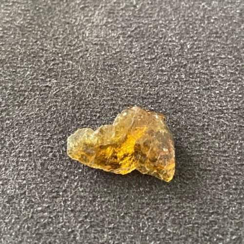 Tourmaline Jaune Brut