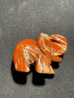 IMG_3112-scaled-1.jpeg Éléphant en Jaspe Rouge