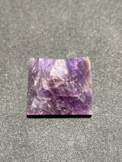 Pyramides en Pierres Naturelles