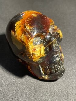 Crâne en Ambre Bleu