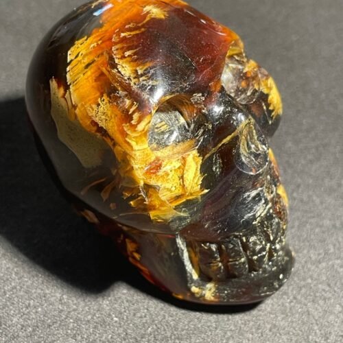 Crâne en Ambre Bleu