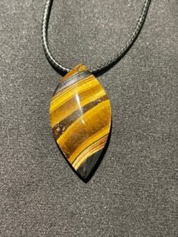 Pendentif en Œil de Tigre