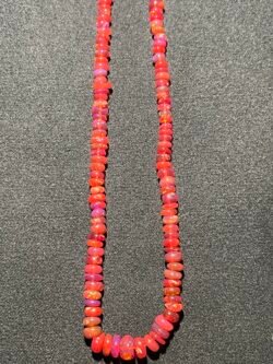 Fil de Perles d Opale Rouge