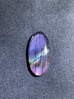 Labradorite Pourpre