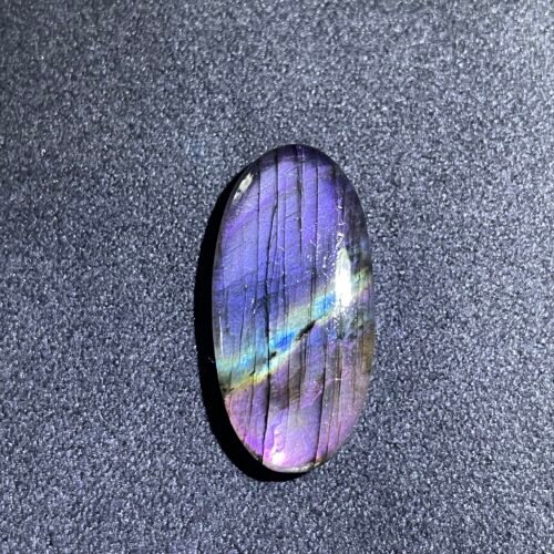 Labradorite Pourpre