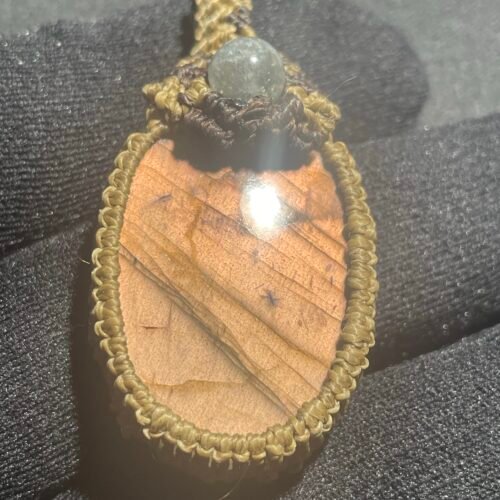 Labradorite Pourpre en Mini Macramé