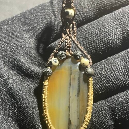 Agate Montana en Mini Macramé