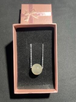 IMG_5554 Solitaire Pierre de Lune Beige Chaîne en Argent Diamanté