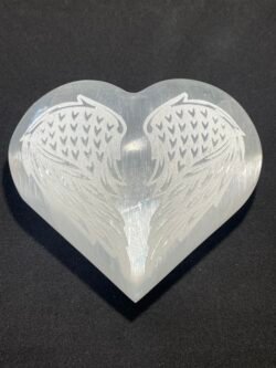 Coeur en Sélénite Gravé Ailes d Ange