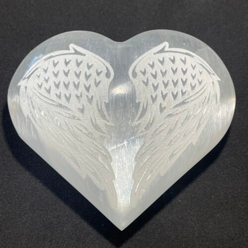 IMG_5631 Coeur en Sélénite Gravé Ailes d Ange