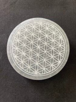 Plaque Circulaire de Sélénite avec Fleur de Vie