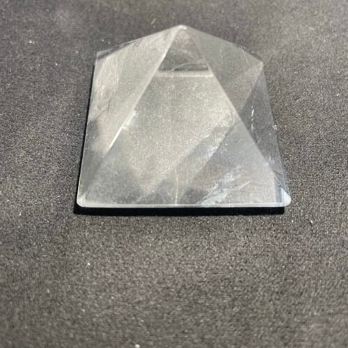 Pyramide en Cristal de Roche