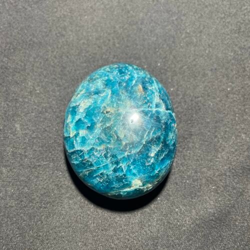 Galet en Apatite Bleu