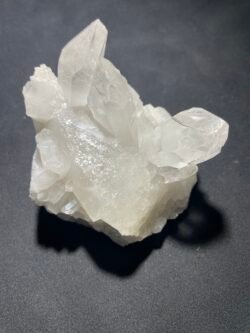 Amas de Pointes de Cristal de Roche