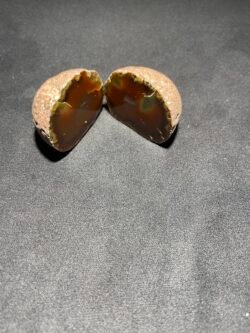 Agate Entière Coupée en Deux