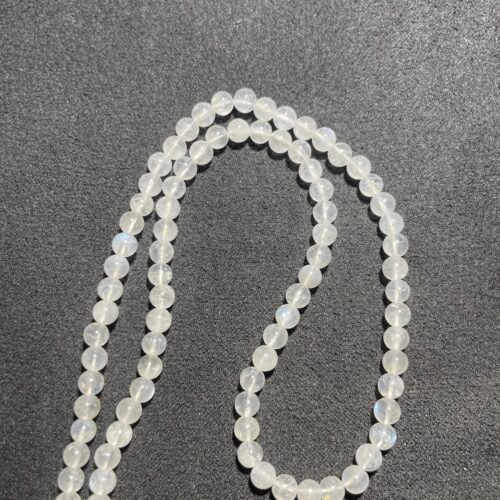 Perle 4 mm Pierre de Lune Blanche Bleuté de Madagascar