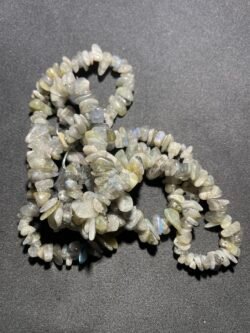 Perle chips Labradorite de Madagascar