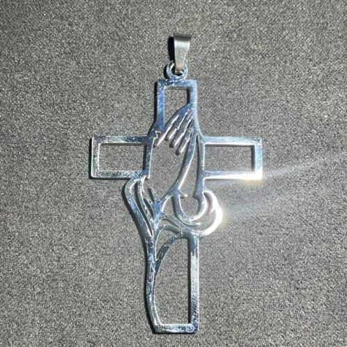 Croix Chrétienne Ajourée