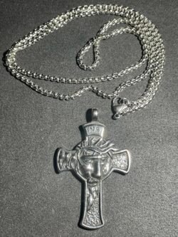 Croix Chrétienne INRI avec Chaîne