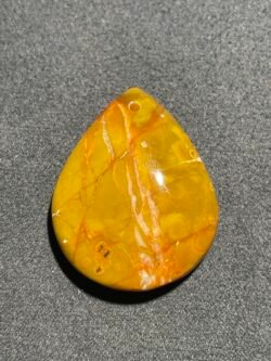 Pendentif an Agate Rouge de Zhango