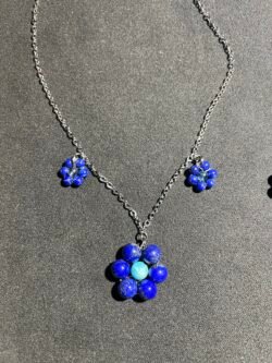 Lot de 3 colliers fleur en perles