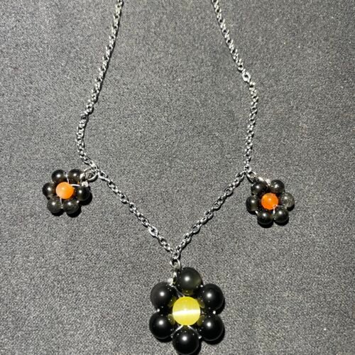 Lot de 3 colliers fleur en perles
