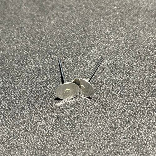 Clou à Coller en Métal Argenté