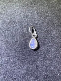 Pendentif Pierre de Lune Bleuté Extra