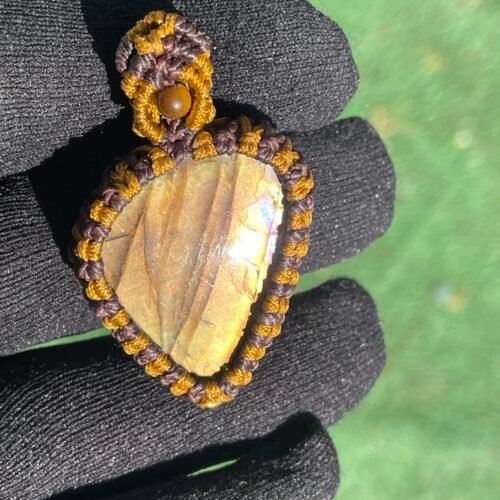Labradorite Doré en Mini Macramé