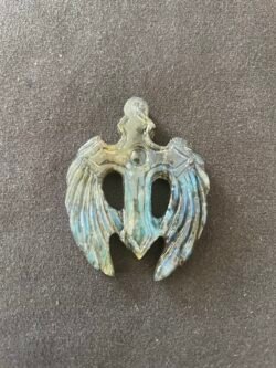 Croix Ailée en Labradorite