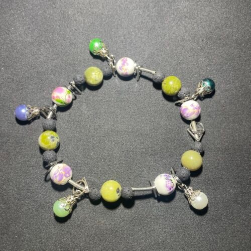 IMG_9229 Bracelet Chrysoprase, Pierre de Lave et Porcelaine