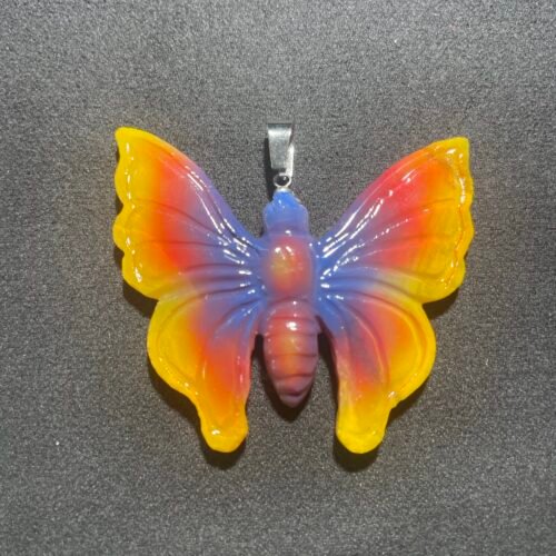 IMG_9432 Pendentif Papillon en Racine de Palmier Teinté